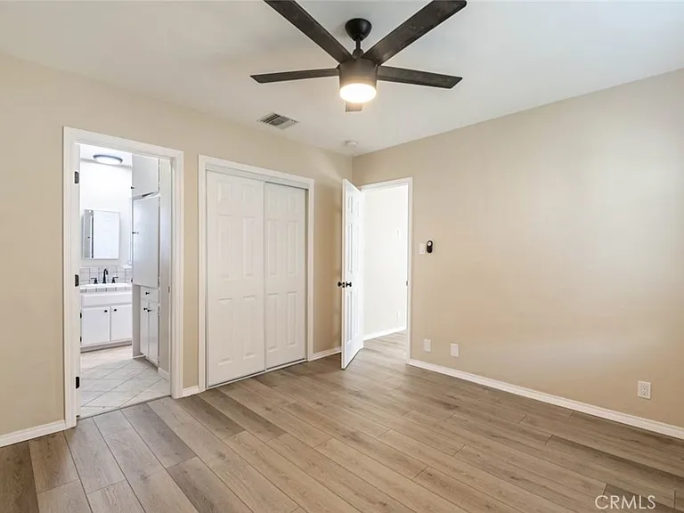 807 E Chevy Chase Dr #1 — Photo 17