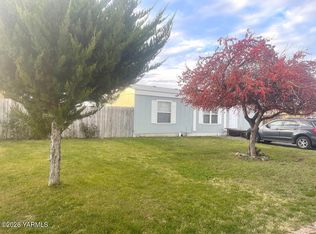 2917 W 19th Ave Trailer 103, Kennewick, WA 99337