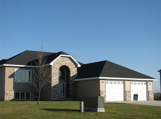 1217 20th Ave SE, East Grand Forks, MN 56721