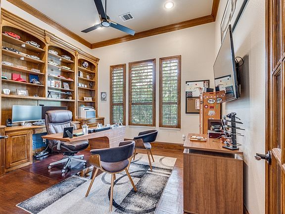 5th image of 3336 University Park Ln