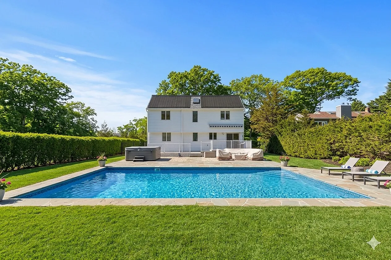 Waterfront Summer Retreat with Heated Saltwater Pool — Photo 2