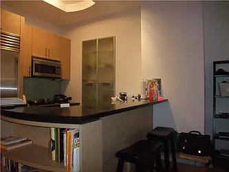 Rented by Space Marketing Shop
