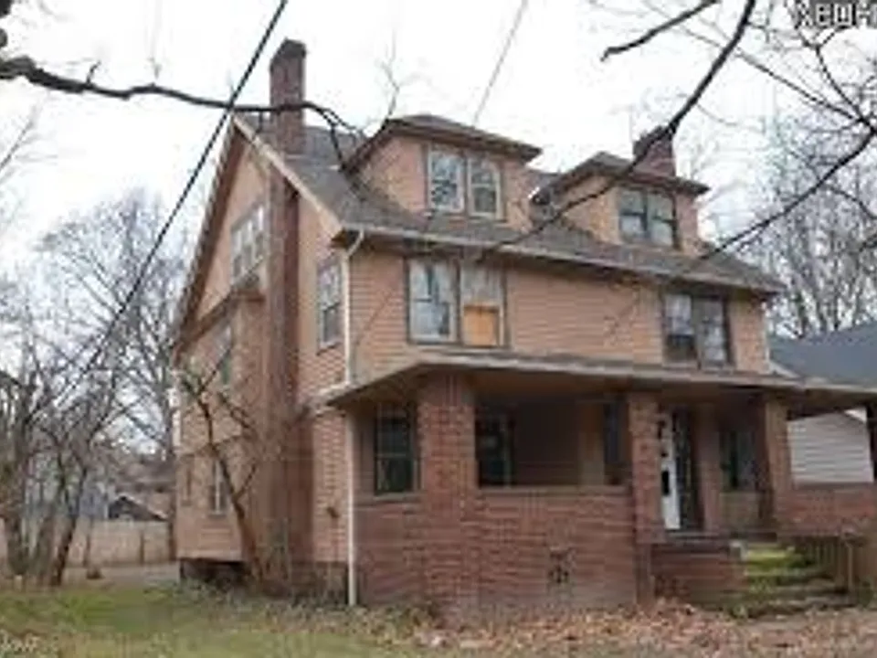 14422 Four Superior Side By Duplex