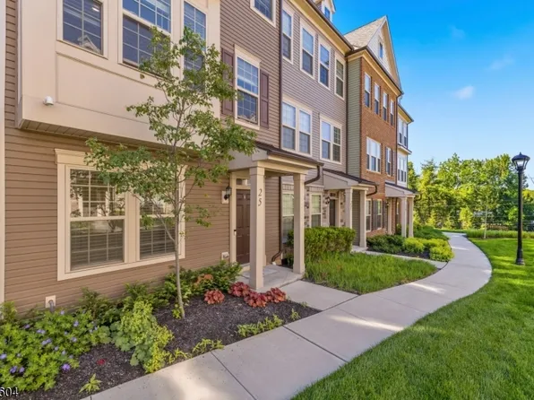 25 Haralson Ct, Livingston Twp., NJ 07039
