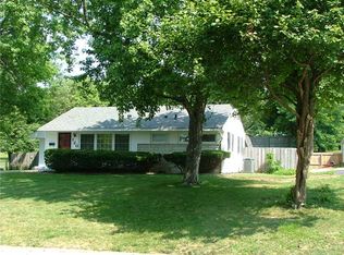 120 Ursal Ln, Greenwood, IN 46143