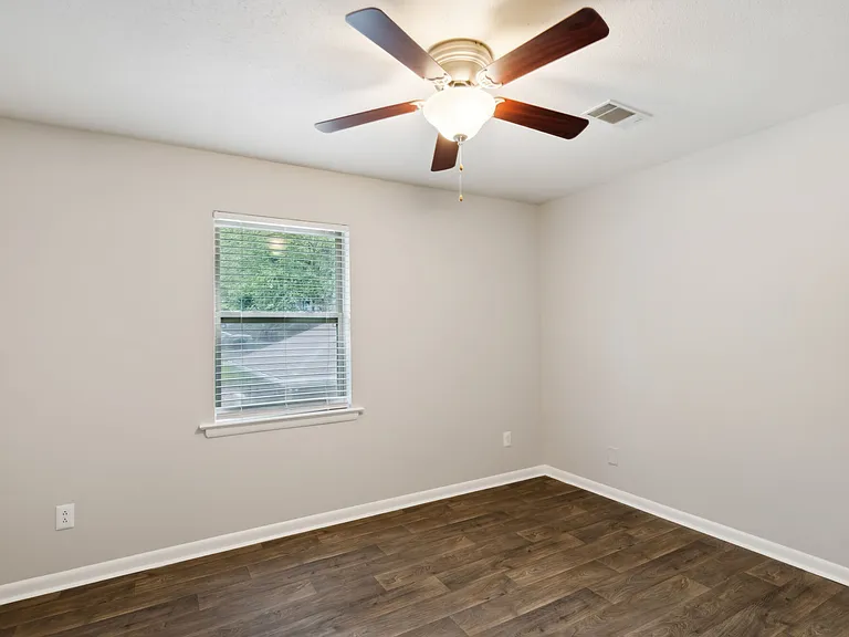 Northshore Village — Photo 12