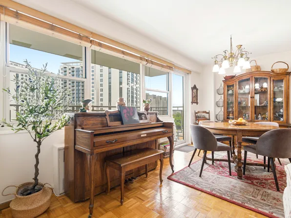 2930 West 5th Street image 7 of 20