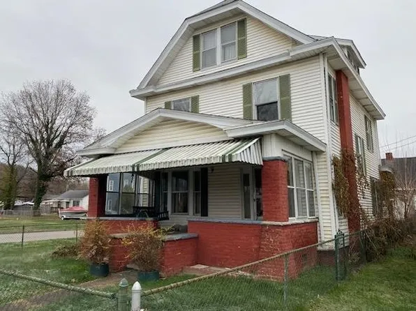 2457 8th Ave, Huntington, WV 25703
