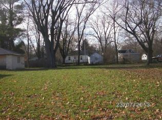 1173 Pavone St, Benton Harbor, MI 49022