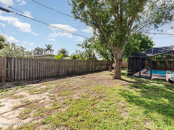 5th image of 235 Carissa Dr