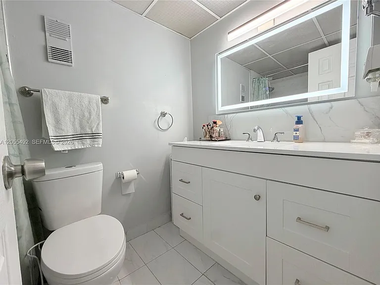 9410 W Flagler St #102 — Photo 9