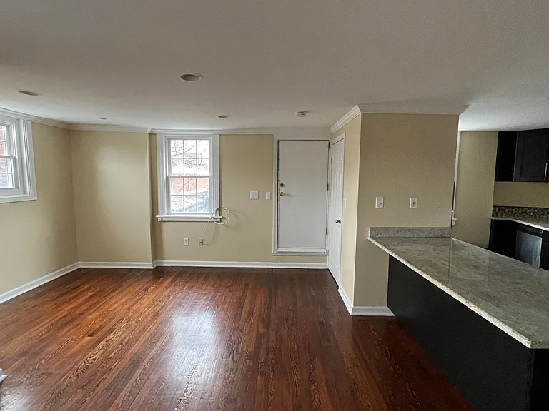 75 Whitney Ave #4 — Photo 8