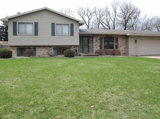 1320 Liberty Dr, Owatonna, MN 55060