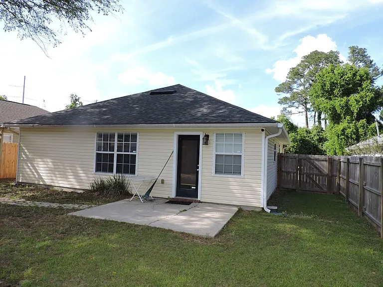 147 Creekview Dr — Photo 19