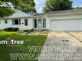1704 Brownleigh Rd, Dayton, OH 45429