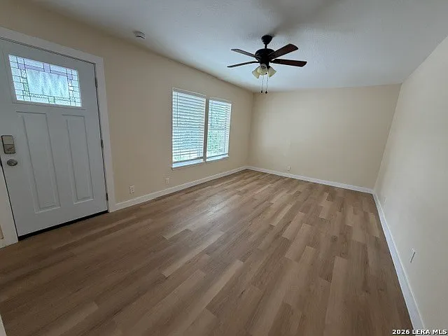 2 bed, 1.0 bath, 776 sqft, $1,525 — Photo 3