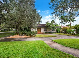 6201 Maynada St, Coral Gables, FL 33146