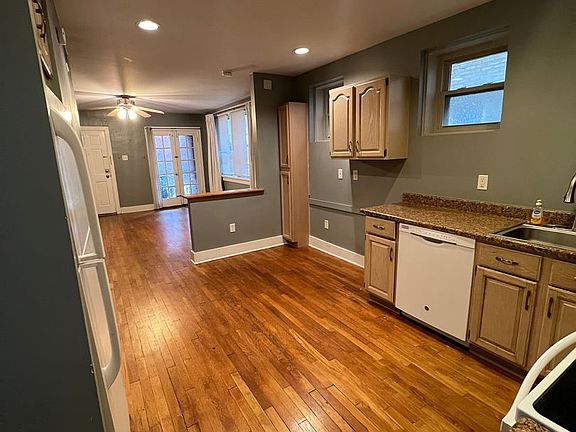 4th image of 119 Central Sq APT 1