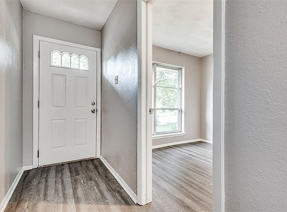 4th image of 206 E Vilbig St