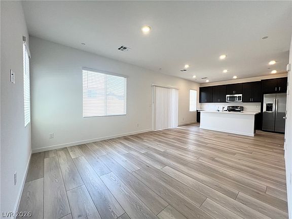 5th image of 108 Brielle Beacon Ln