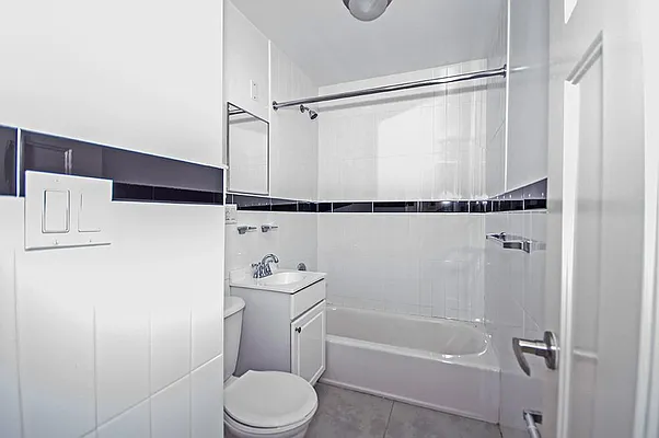 Rented by Level Group | media 5