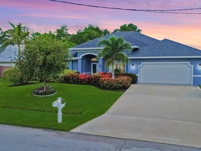 5927 NW Favian Avenue, Port Saint Lucie, FL, 34986