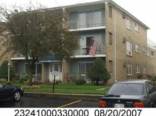 11195 S Roberts Rd APT 3N, Palos Hills, IL 60465