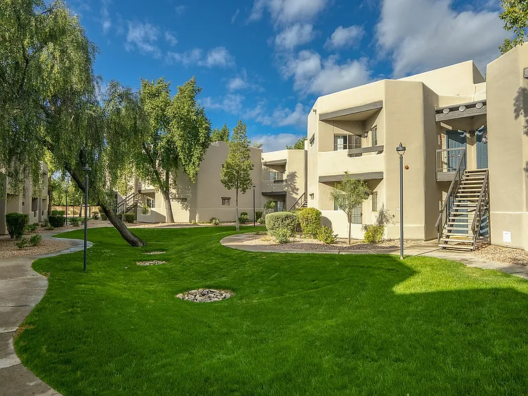 Scottsdale Horizon Apartments — Photo 20