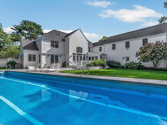 3rd image of 48 Eagle Drive