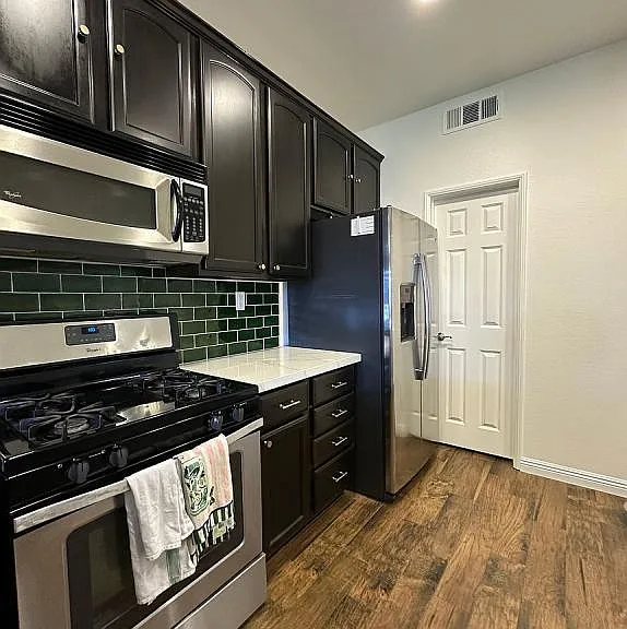 15423 Park Point Ave #106 — Photo 9