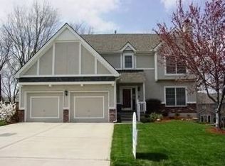 7706 N Pomona Pl, Kansas City, MO 64152