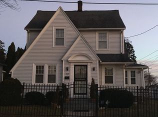 205 Manhattan Ave, Bridgeport, CT 06606