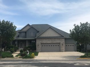 822 S Meadowbrook Ln, Waunakee, WI 53597