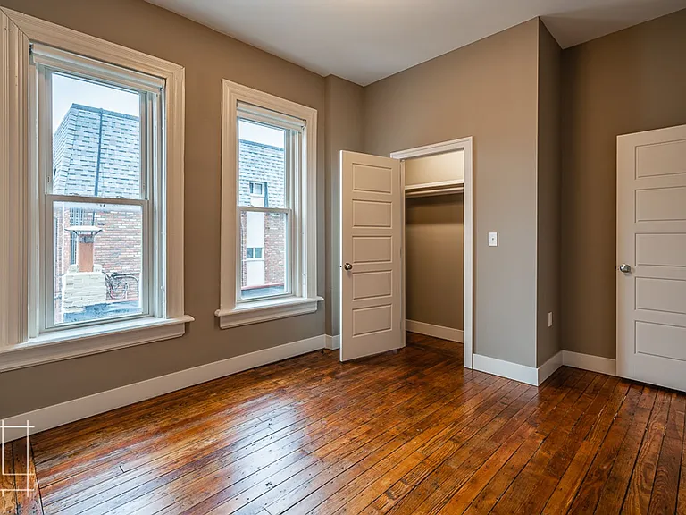 245 King Ave — Photo 24