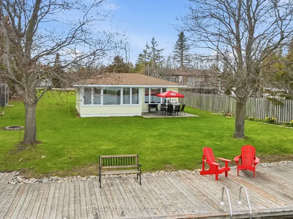 42 Riverside Dr, Kawartha Lakes, ON K9V 0H6