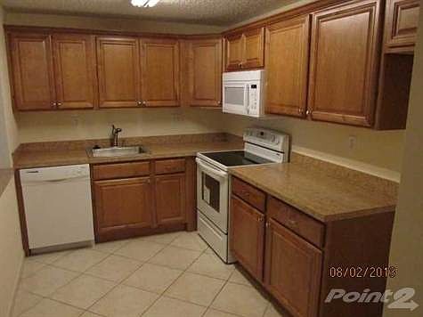 4th image of 4115 NW 88th Ave APT 106