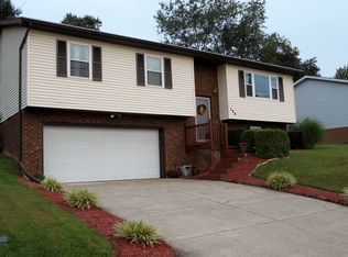 124 Timberlake Cir, Scott Depot, WV 25560