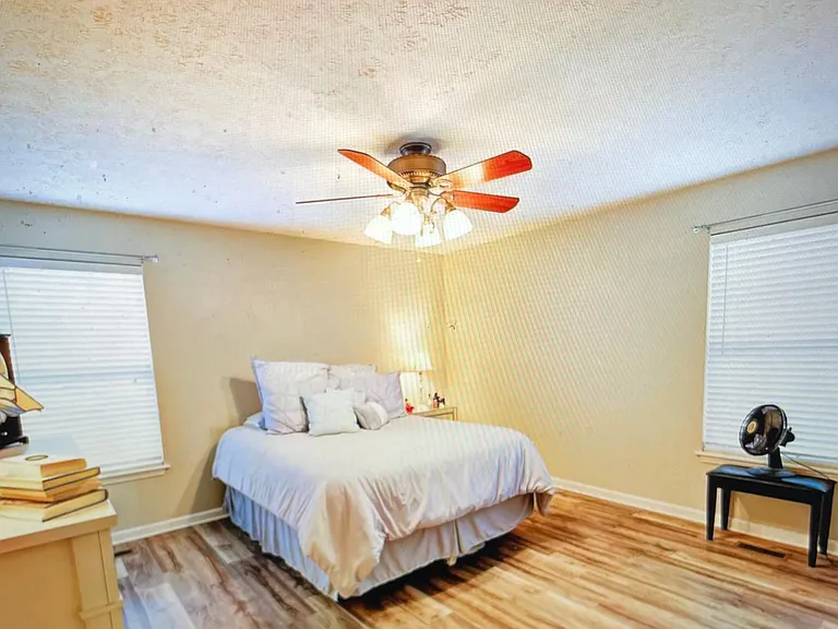 8713 Hickory Falls Ln — Photo 5