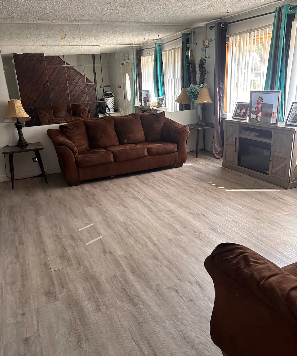 5 bed, 1850 sqft, $2,800 — Photo 3