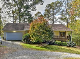 29 Hawks Cove Rd, Arden, NC 28704