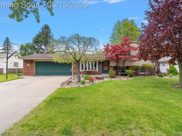 5788 Strathdon Way, Waterford, MI 48327
