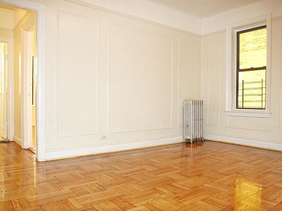 2nd image of 114 W 238th St APT 4C