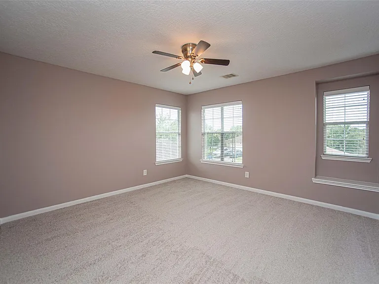 29314 Legends Bluff Dr — Photo 24