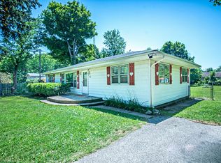 3868 Meadowbrook Rd, Benton Harbor, MI 49022