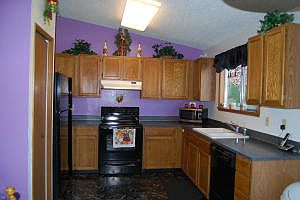5th image of 635 Linda Ct