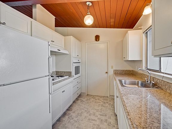 5th image of 2516 Dell Ave