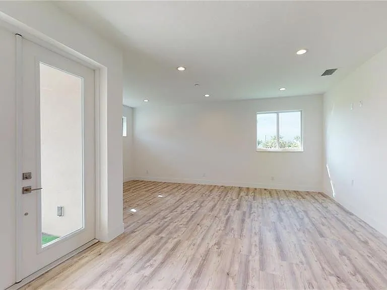 17007 Ginger Ln — Photo 6