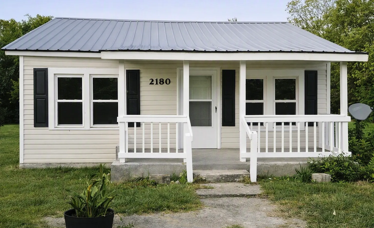 2 bed, 800 sqft, $1,600 — Photo 1