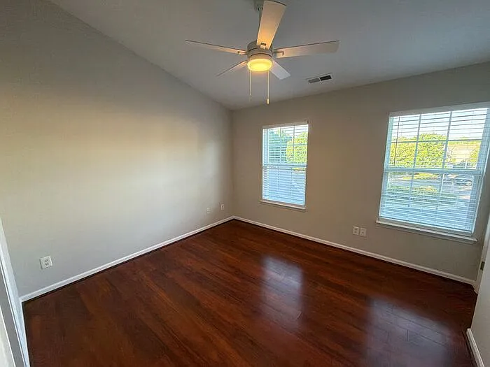 7944 Averette Field Dr — Photo 4