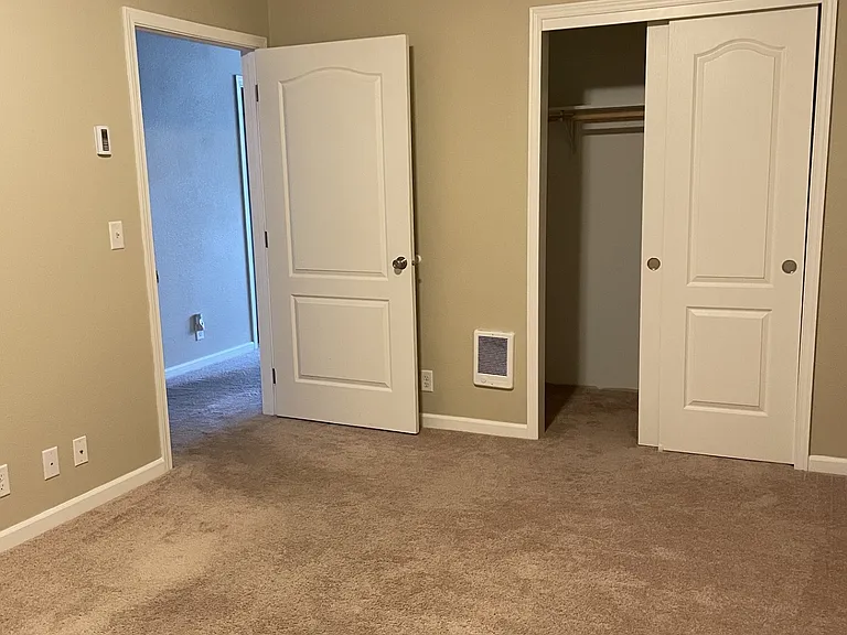 4401 Riverside Dr #B1 — Photo 7
